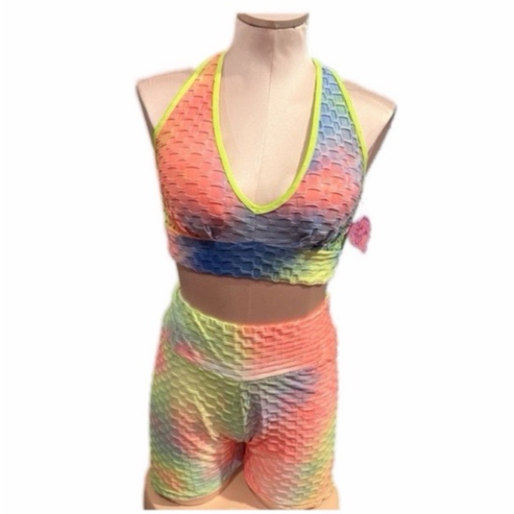 BNWT Colorful Textured Halter Top and Shorts Athletic Set